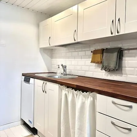 Cute Loft By Tram Stop Διαμέρισμα *